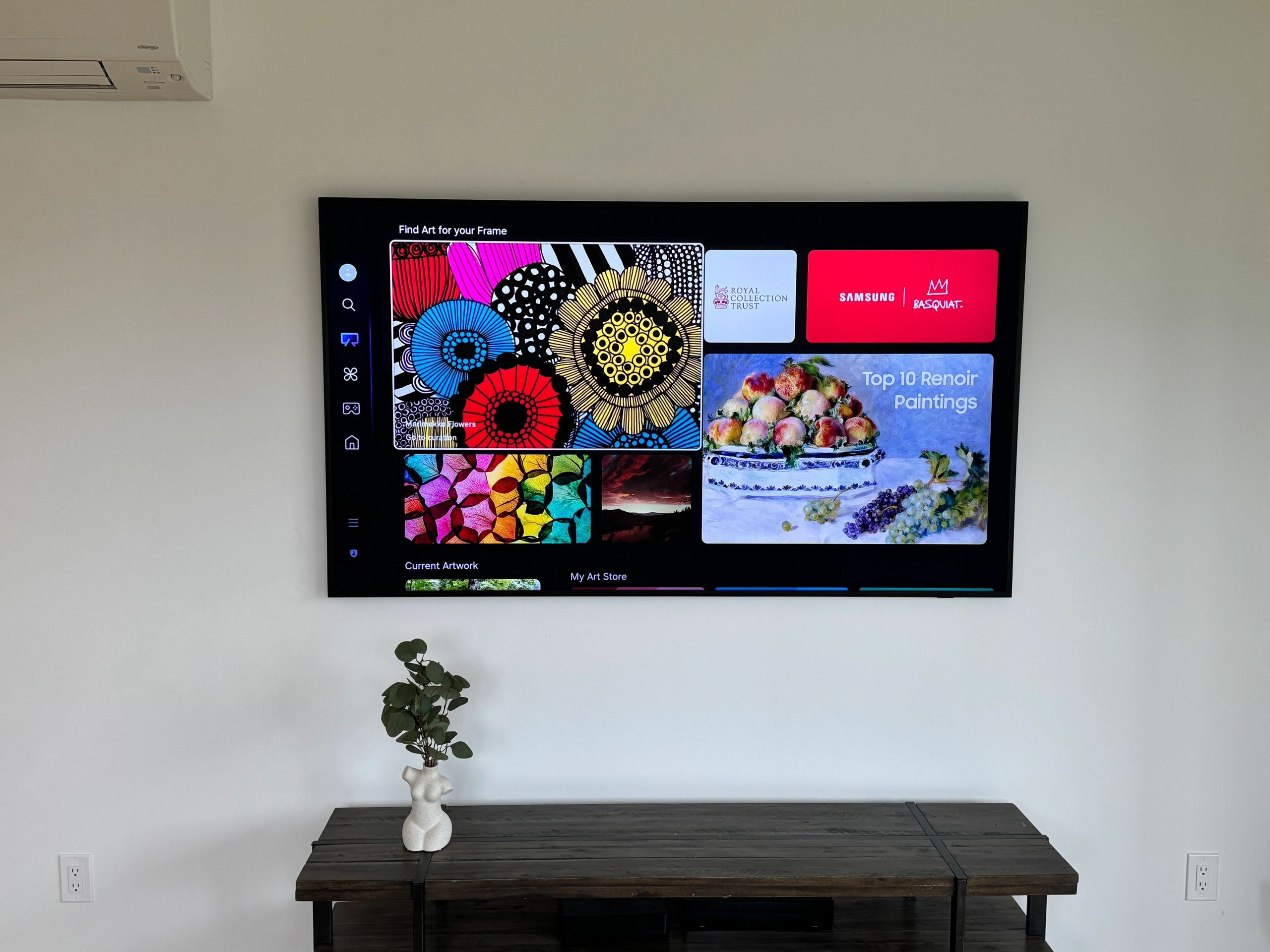 TV mounting installation